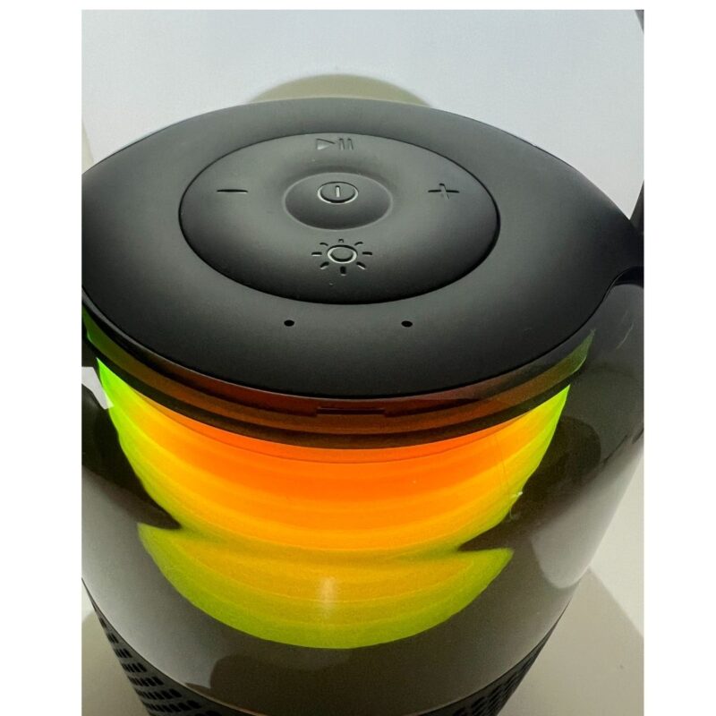 Hordozható Bluetooth hangszóró RGB fényekkel